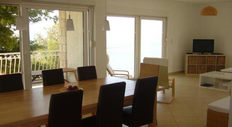 Feelgood Apartments - image 18