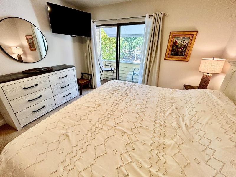 Two-Bedroom House image 4