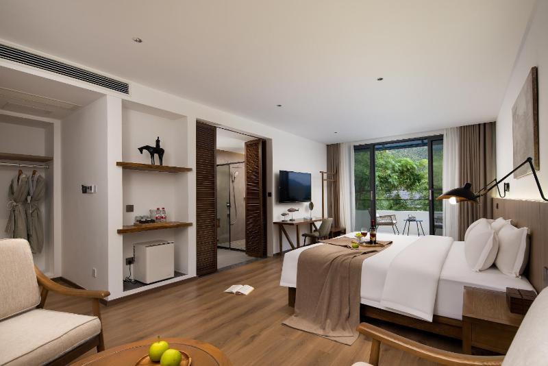 Pandora's Hilltop House Resort - image 41
