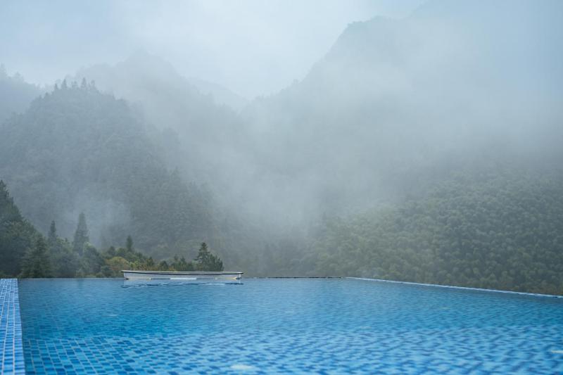 Pandora's Hilltop House Resort - image 1