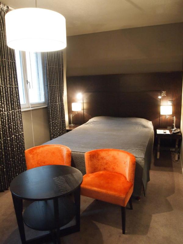 Single Room with Shower image 4