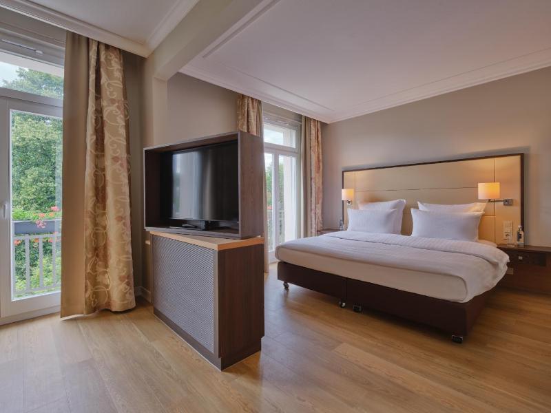 Junior Suite image 2