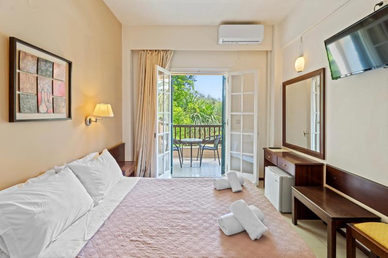 Double or Twin Room image 1