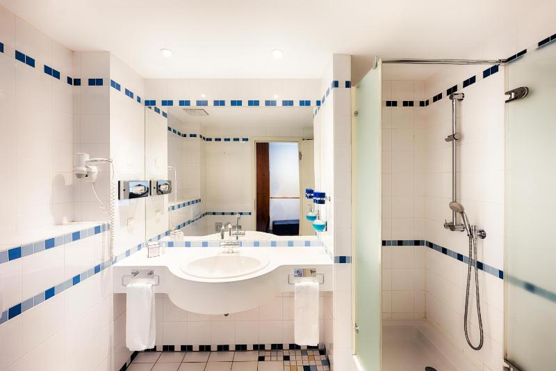 Superior Room image 3