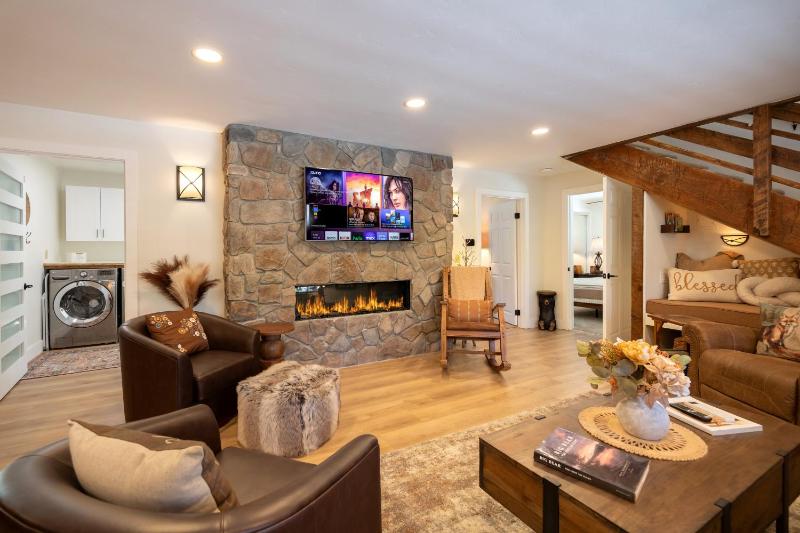 37 - Foxy Farm Ranch home - image 25