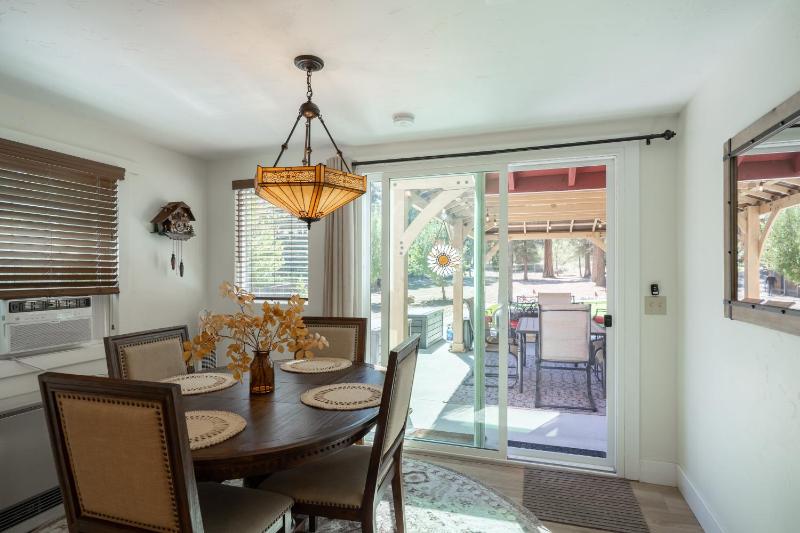 37 - Foxy Farm Ranch home - image 7