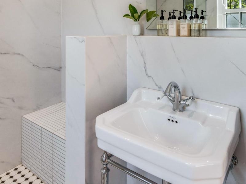 One Kensington Boutique Hotel - image 16
