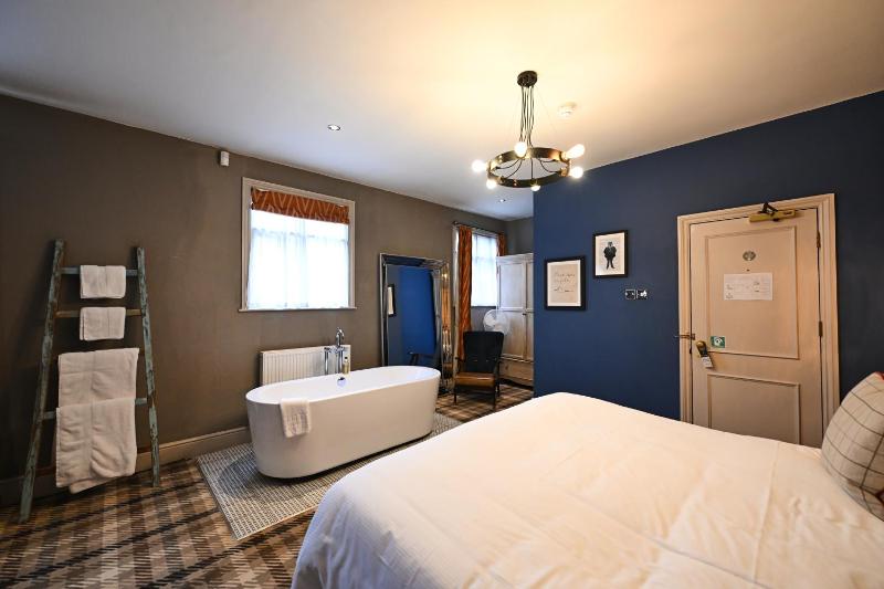 Suite image 3