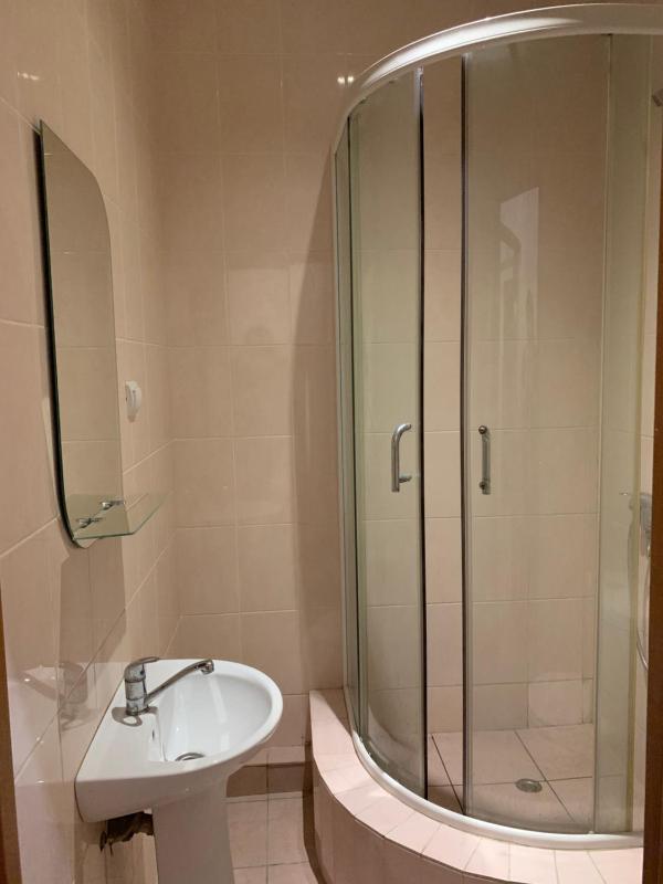 Budget Double Room image 3