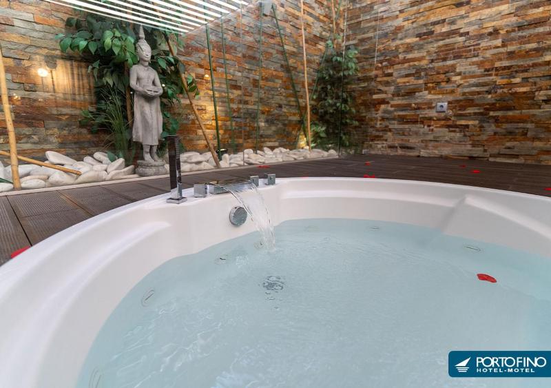 Presidential Suite image 1