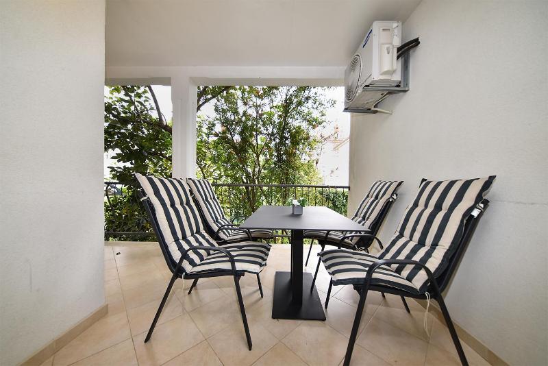 Apartments Romano 1099 - image 19
