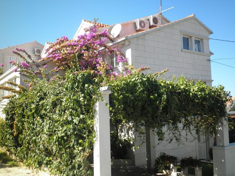 Apartment Aldica - image 18