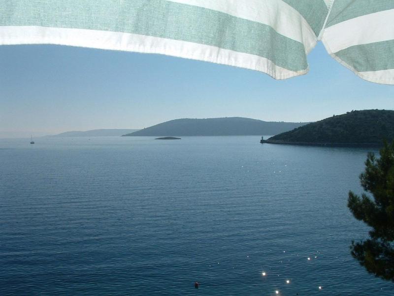 One-Bedroom Apartment image 1