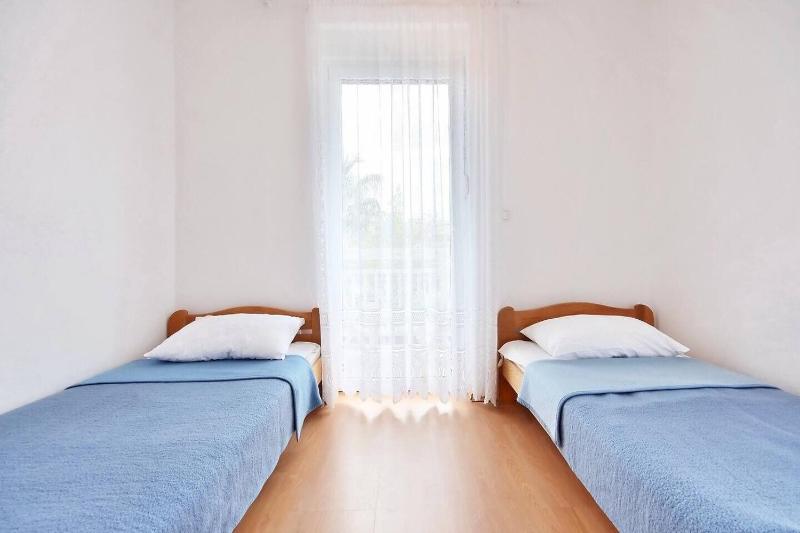 Apartment Toma - image 36