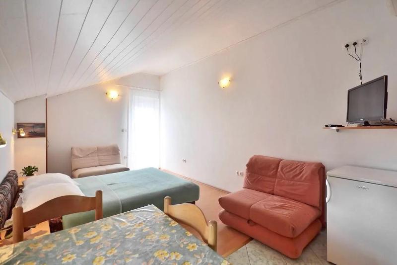 Apartment Toma - image 31