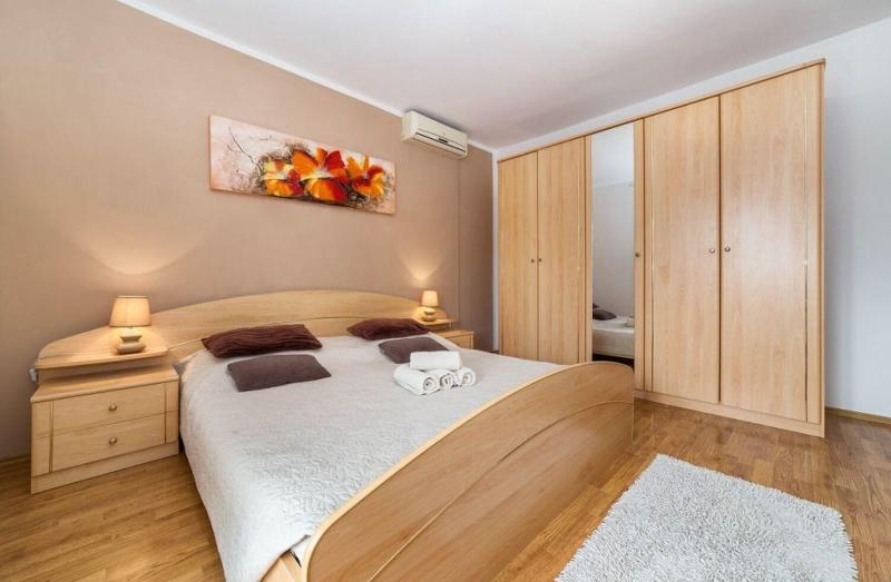 Apartment Goge - image 12