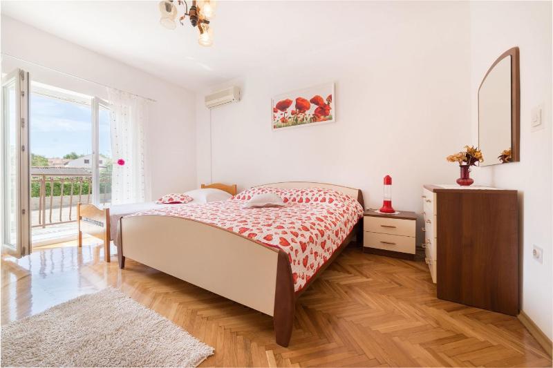 Apartment Goge - image 9