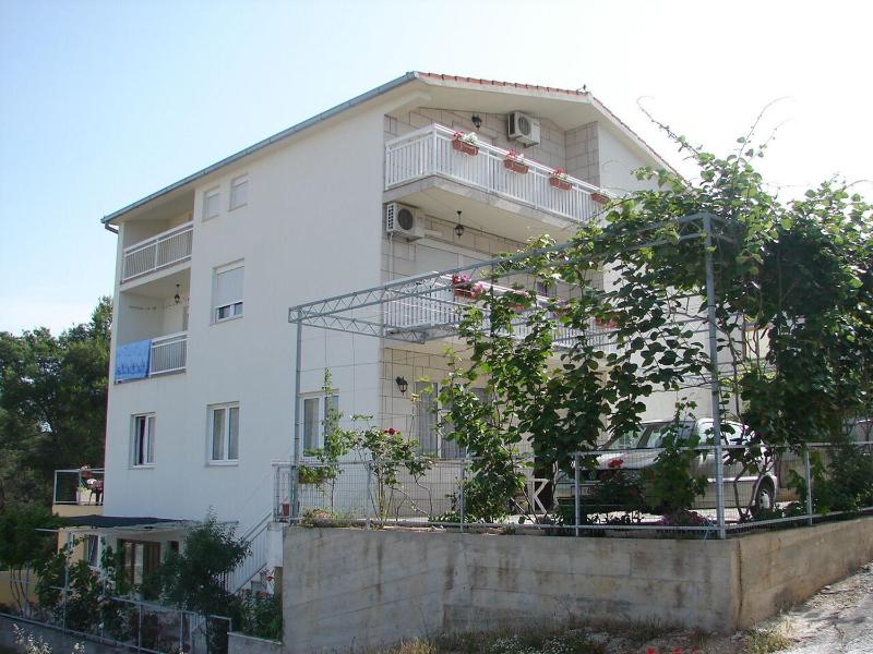 Apartments Mara - image 2