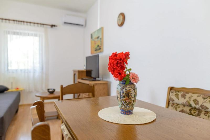 Apartment Vesna - image 23
