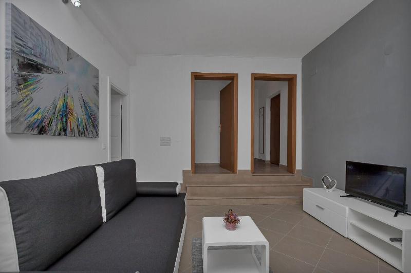 Apartment Petar - image 15