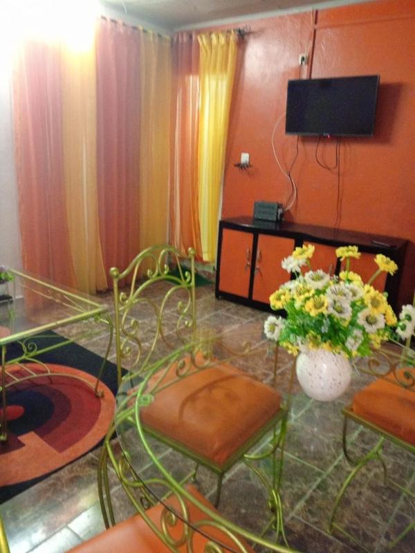 Bonamoussadi Gardens - Piscine-Wifi- Eau- Electricite 24h sur 24 - image 5
