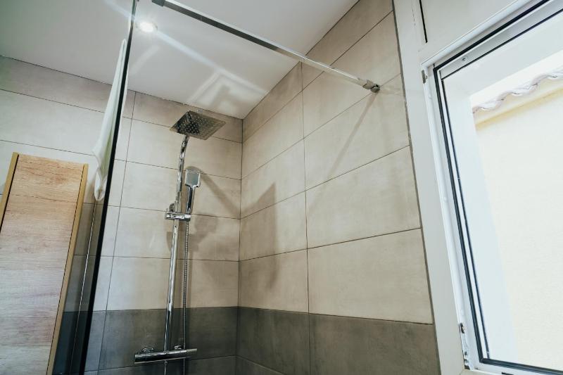 WELCS CASA 185 EMP con piscina privada - image 12