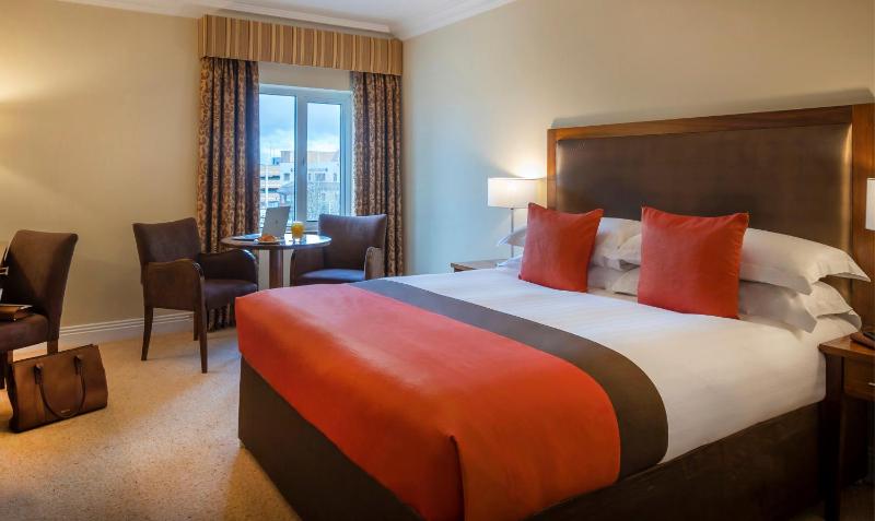 Executive Room image 4
