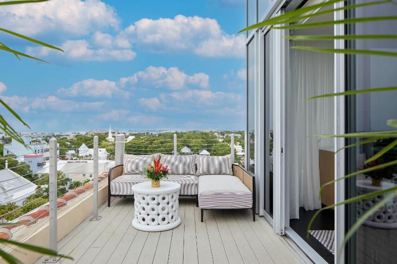 La Concha Key West Autograph Collection - image 8