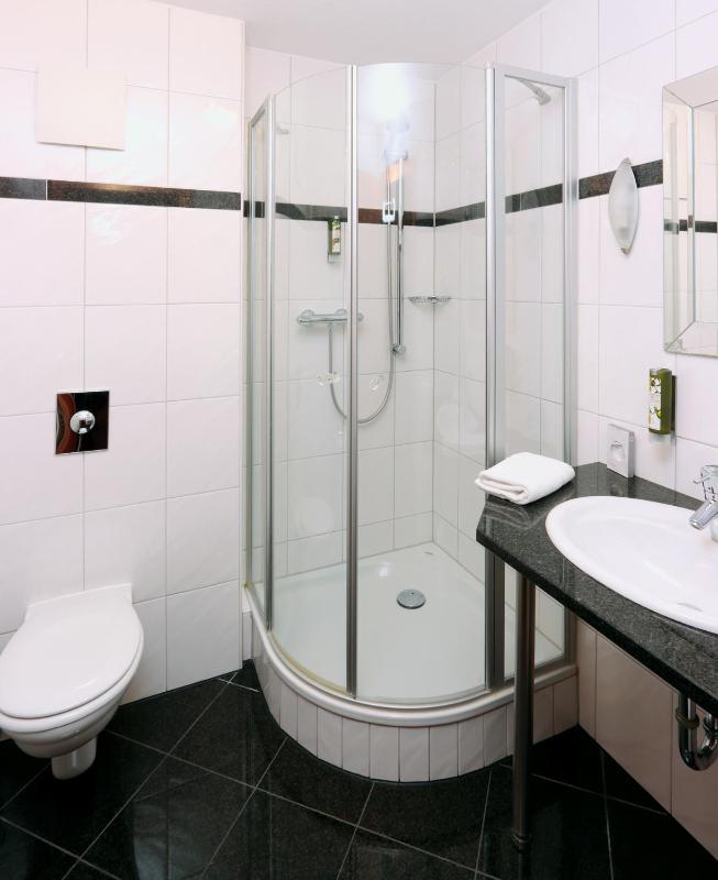 Superior Double Room image 3