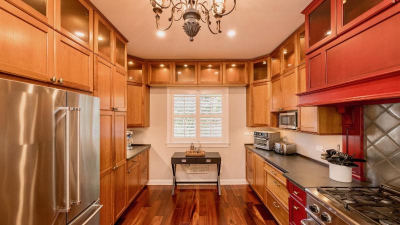 Diamond Girl by Last Key Realty - image 20