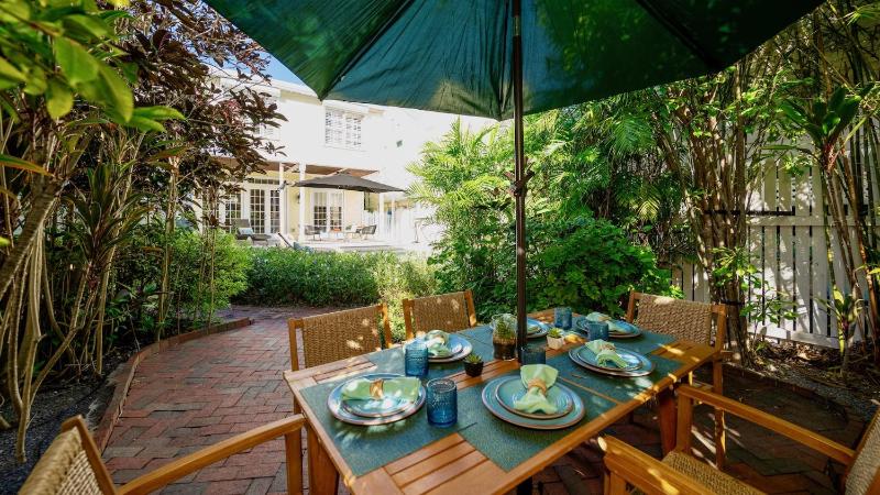Diamond Girl by Last Key Realty - image 22