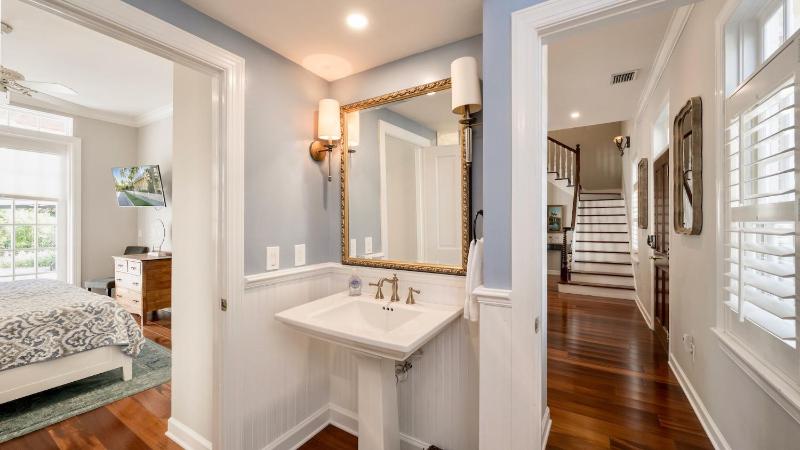 Diamond Girl by Last Key Realty - image 27