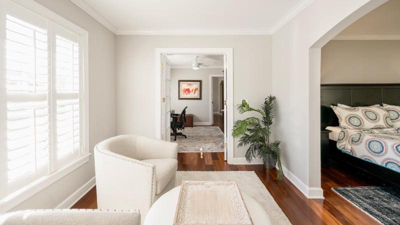 Diamond Girl by Last Key Realty - image 6