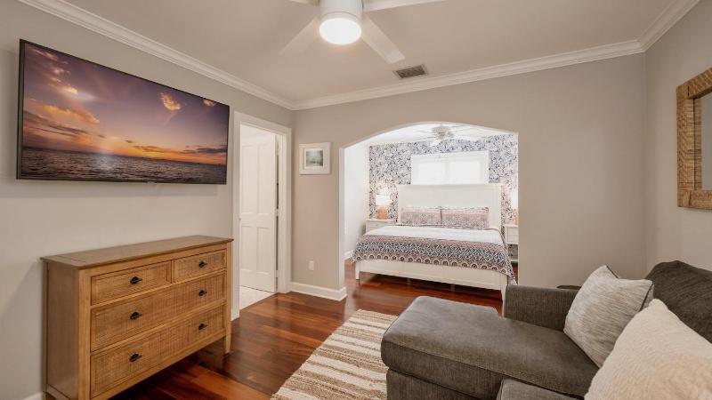Diamond Girl by Last Key Realty - image 18