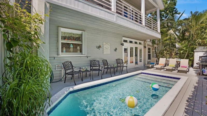 Americana Tropicale by Last Key Realty - image 1