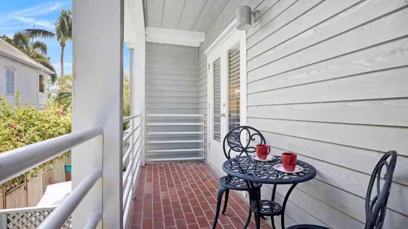 Americana Tropicale by Last Key Realty - image 18