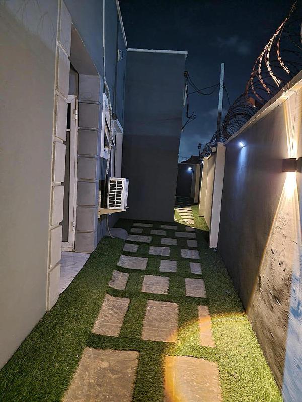 JKA 1-BEDROOM-Apart 24HRS POWER Unlimited WIFI  GARDEN PATIO AREA FREE DAILY HOUSEKEEPING - image 14