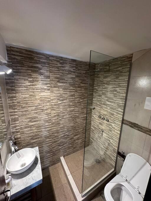 Rondeau Suite - image 7
