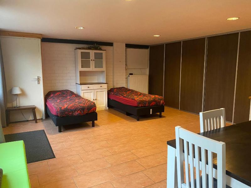 Double or Twin Room with Shared Bathroom image 1