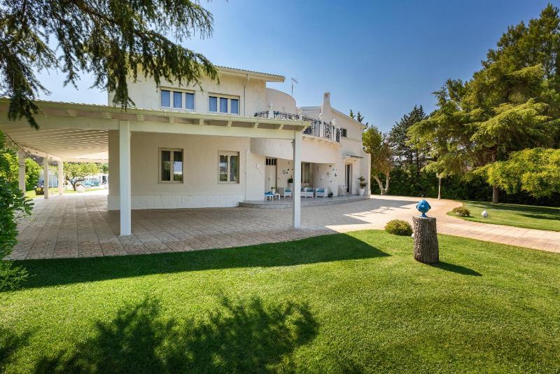 Villa with Private Pool image 3