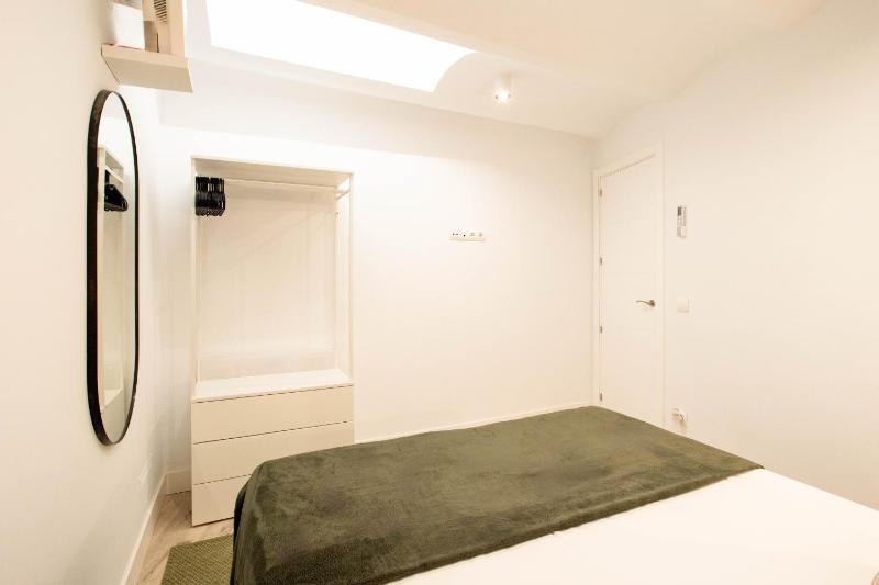 Apartamento Silvela Duplex en Madrid - image 5