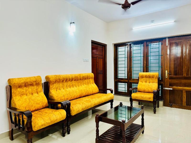 2bhk budget non ac apartment trivandrum - image 2