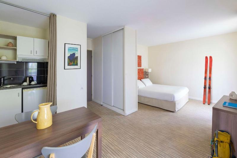 Superior Double Room image 1