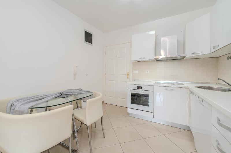 Beki modern ap with garden&grill - image 26
