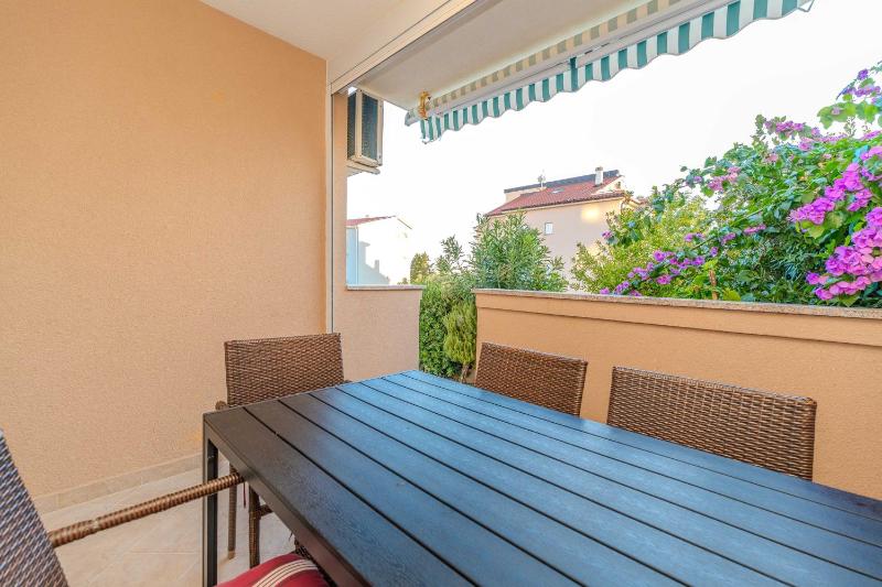 Beki modern ap with garden&grill - image 24