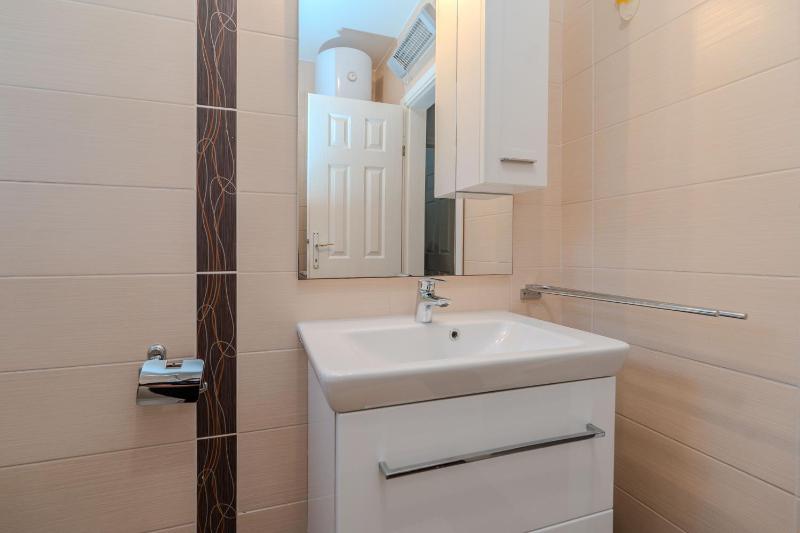 Beki modern ap with garden&grill - image 32