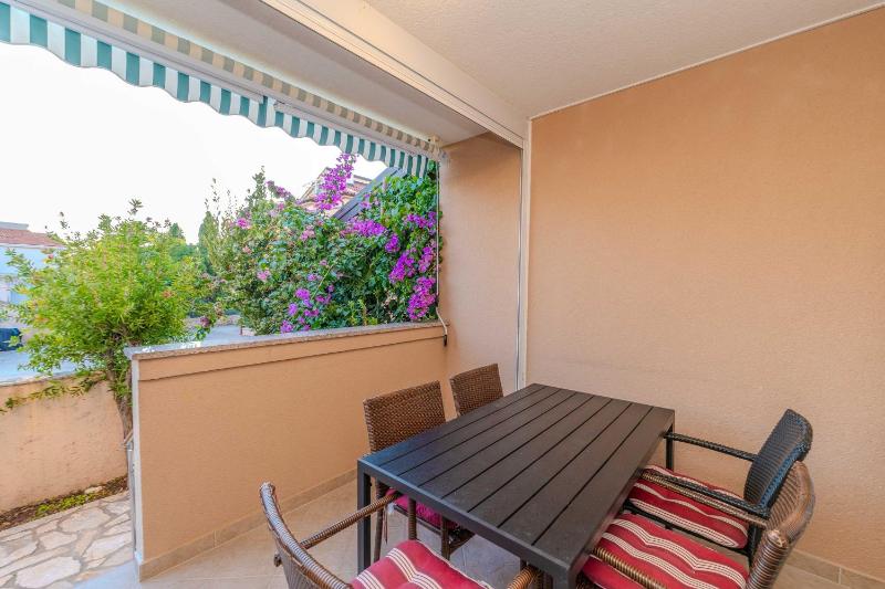 Beki modern ap with garden&grill - image 8