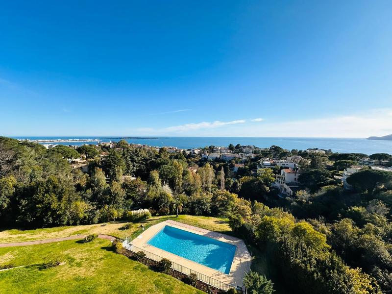 Large light and modern 2 bedroomed apartment in Cannes with Sea Views pool and lovely terrace - 1503 - image 25