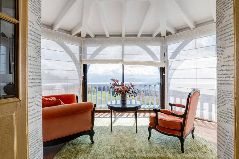 Junior Suite with Mountain View -  Chateau image 4
