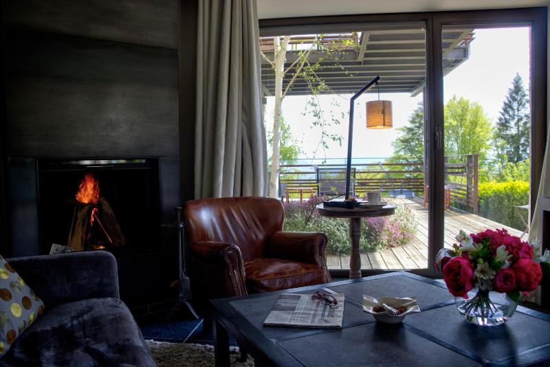 Luxe Suite with Mountain View - Maison des Ecureuils (annex) image 3